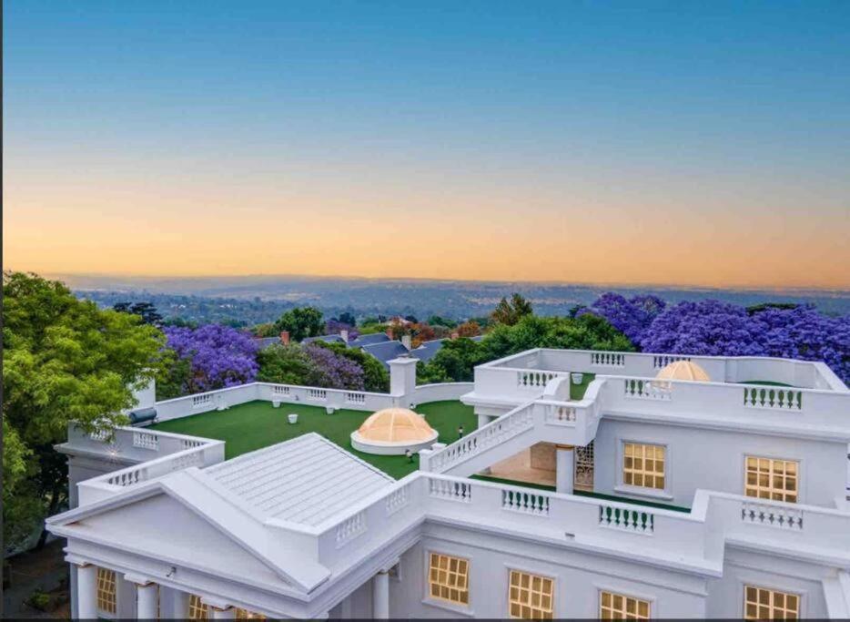 The White House In Sandton Villa Johannesburg Exterior photo